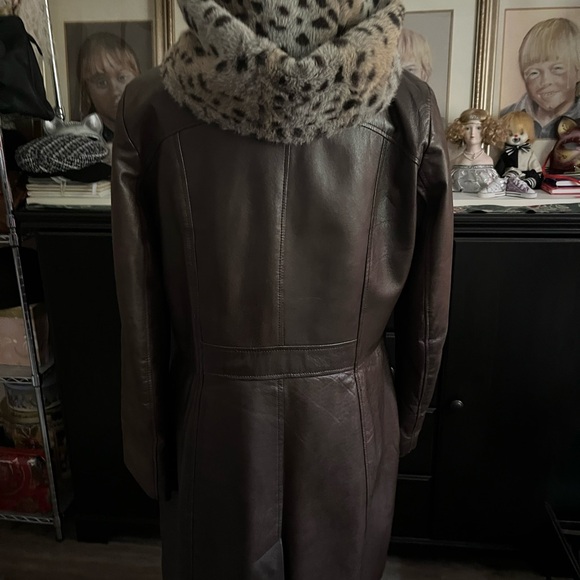 Meet your Posher, Kayla - Picture 5 of 5